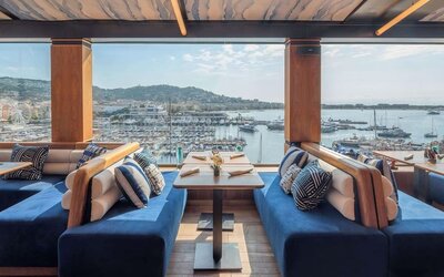 Lounge area at Canopy By Hilton Cannes.