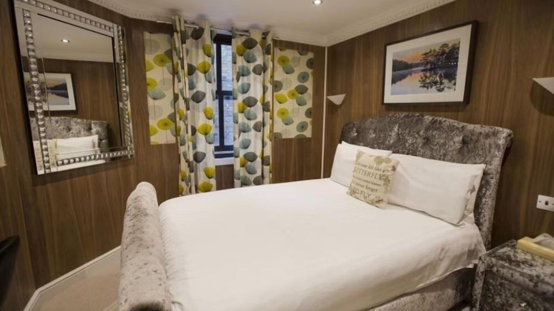 Day use room at Cheshire Hotel.