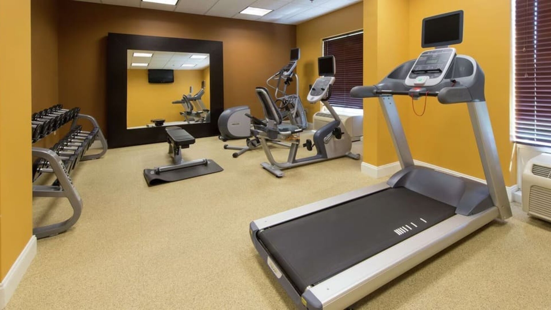Fitness center at Hilton Garden Inn Macon / Mercer University.
