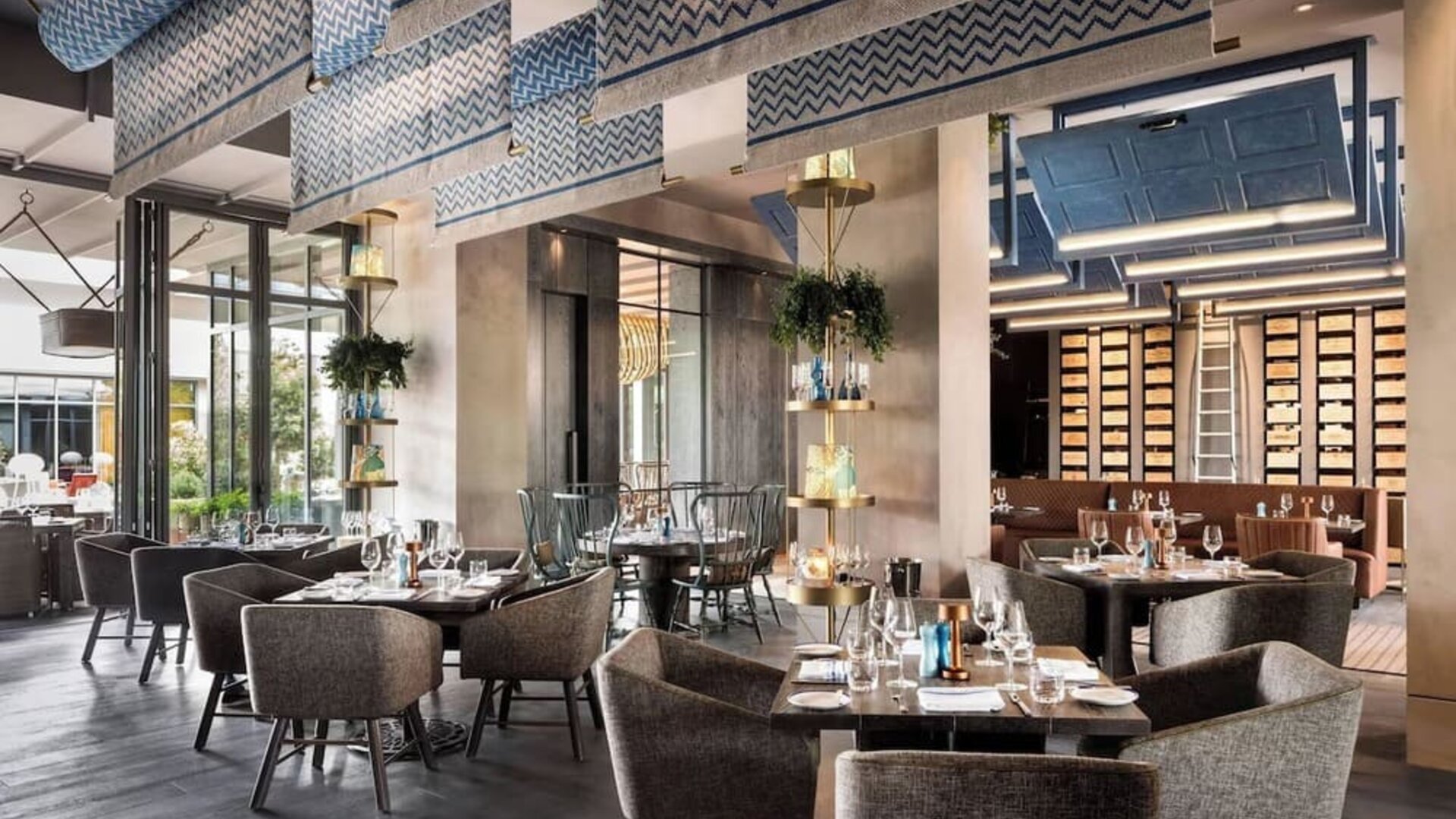 Dining area perfect for coworking at Hotel Nia, Autograph Collection.