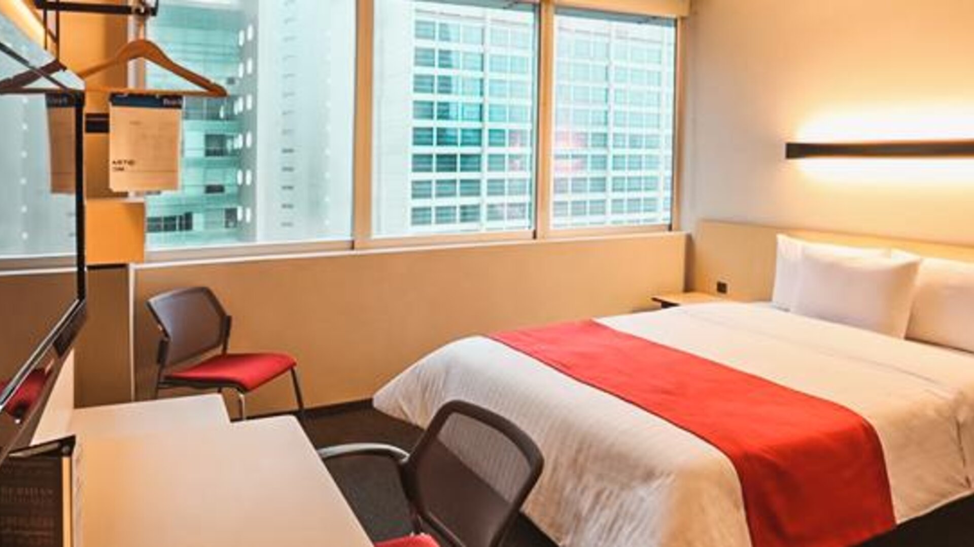 City Express Plus Patio Universidad