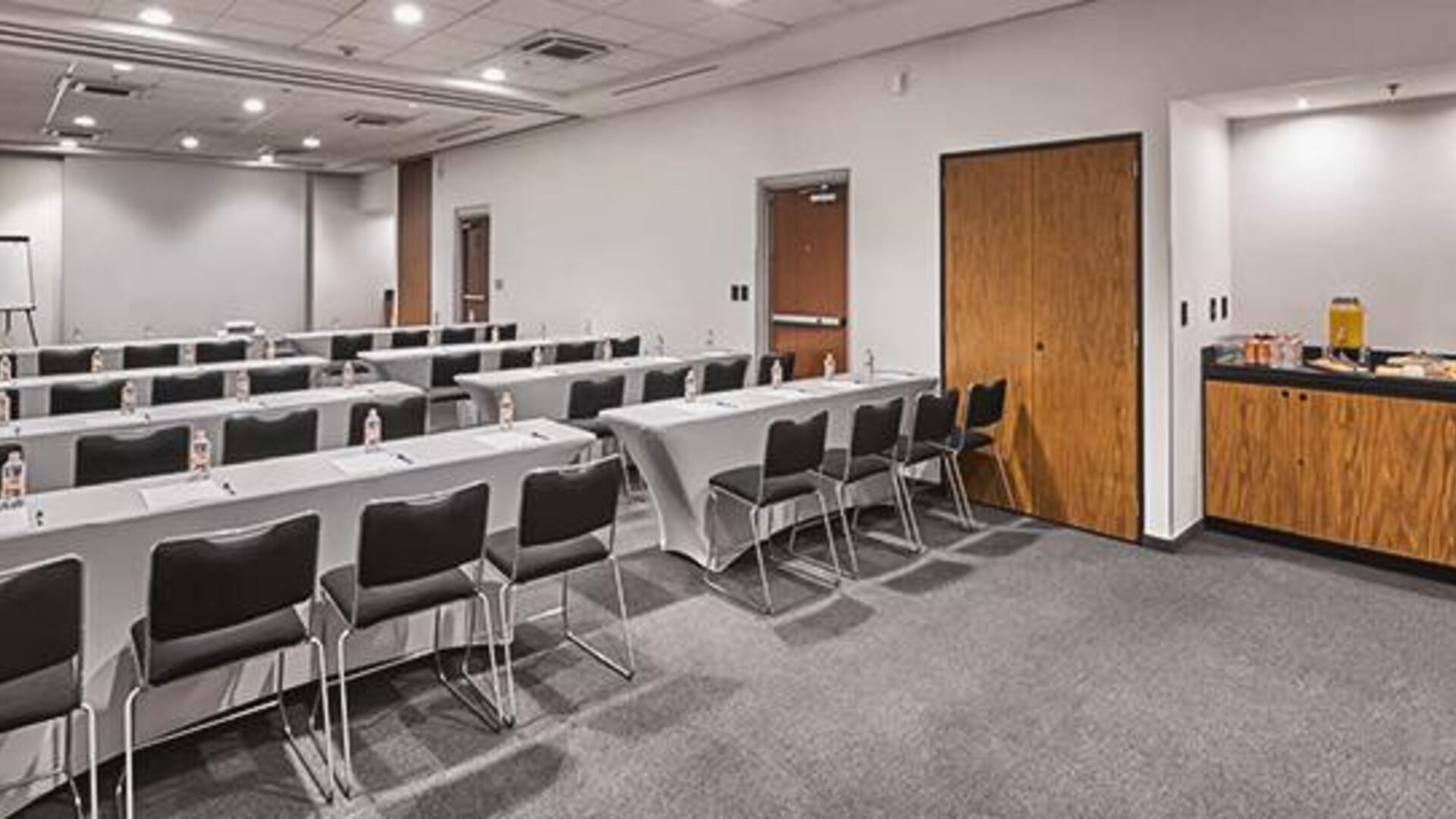 City Express Plus Patio Universidad