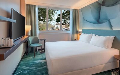 Day use room at DoubleTree By Hilton Paris Bougival.