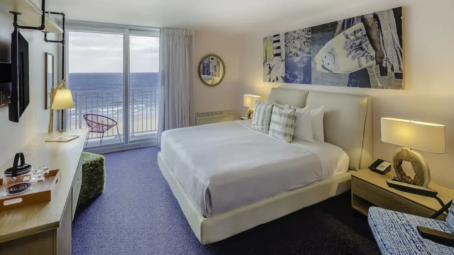 Day use room with a view of the ocean at Plunge Beach Resort.