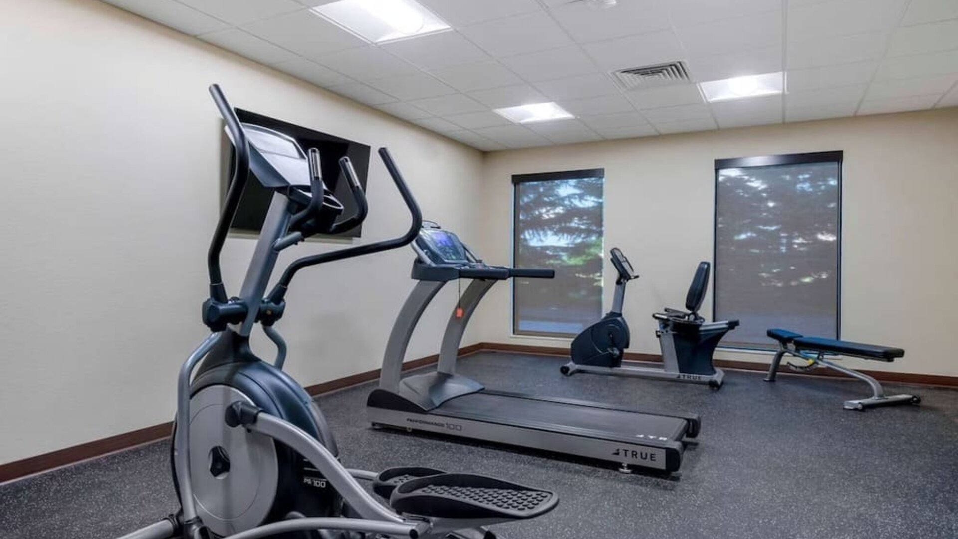Fitness center at Comfort Inn & Suites Mankato.