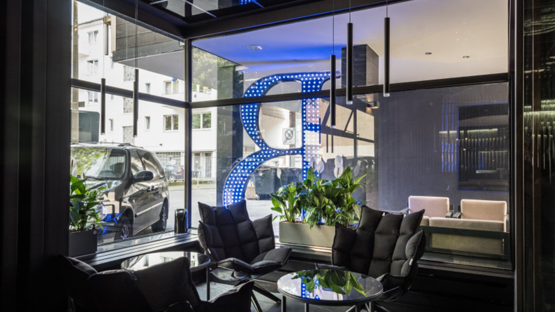 Hotel Belmont Classic