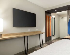 Day room amenities at Tru By Hilton Wichita Northeast.
