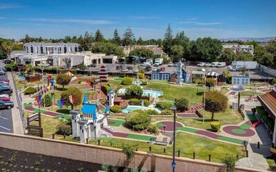 Mini golf available at Hampton Inn & Suites Sunnyvale Silicon Valley.