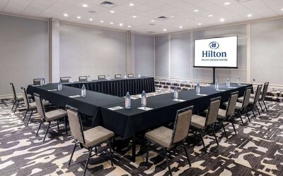 Meeting room at Hilton Dallas Lincoln Centre.