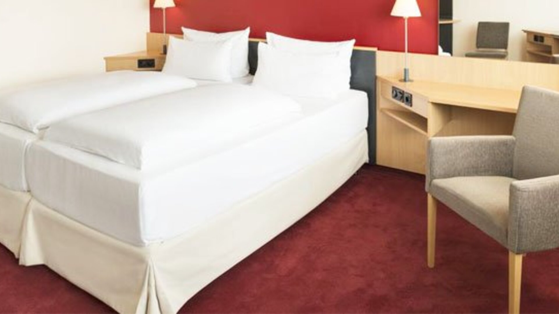 NH Dresden Neustadt Hotel