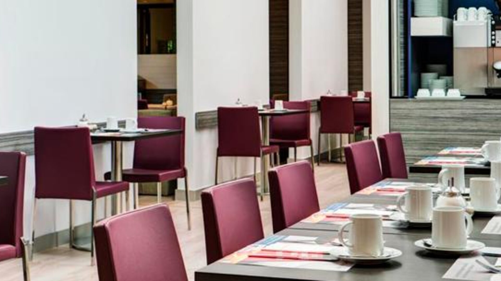 Hotel InterCity Frankfurt Airport