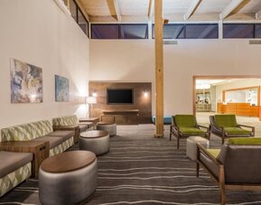 Lounge seating at EnVision Hotel And Conference Center Mansfield Foxboro.
