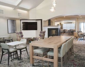 Lobby lounge with comfortable seating at Sonesta ES Suites Fort Worth Fossil Creek.