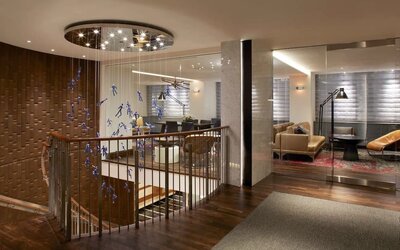 Executive lounge at The Fifty Sonesta Select New York.