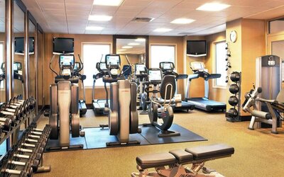 Fully equipped fitness center at Hilton Philadelphia At Penn's Landing.