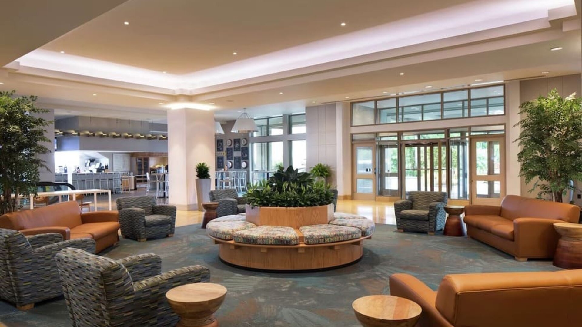 Spacious and comfortable lobby workspace at Hilton Philadelphia At Penn's Landing.