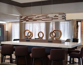 Lobby workspace at Sonesta Select Phoenix Camelback.