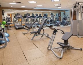 Fully equipped fitness center at Hilton Bellevue.