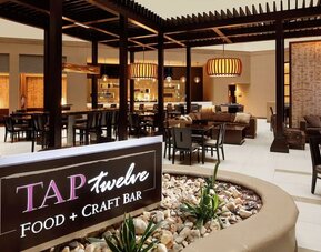 Restaurant area perfect for co-working at Embassy Suites By Hilton Crystal City-National Airport.