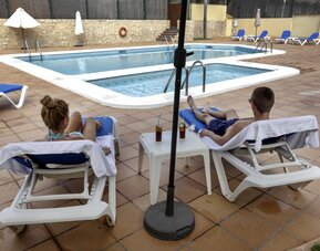 Hospedium Hotel Abril