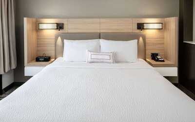 King bed at Sonesta Select Seattle Renton.