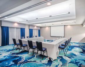 Meeting room at Hampton Inn & Suites Amelia Island-Historic Harbor Front.
