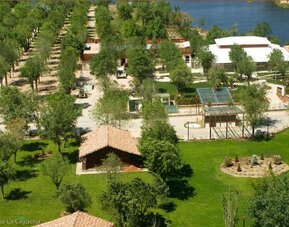 Hotel Complejo La Cigueña