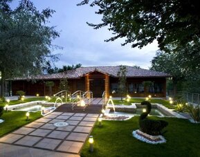 Hotel Complejo La Cigueña