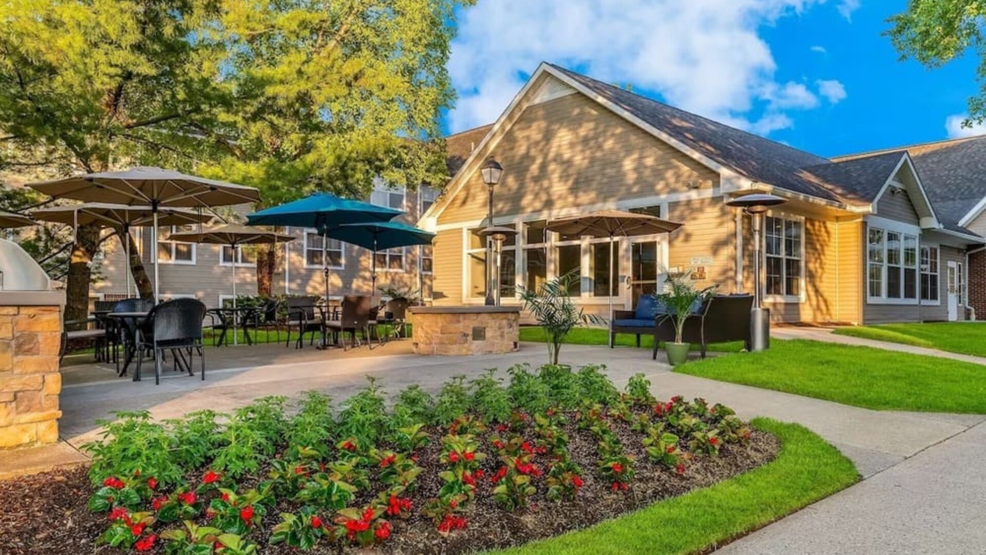 Beautiful patio with lounge seating at Sonesta ES Suites Parsippany Morris Plains.
