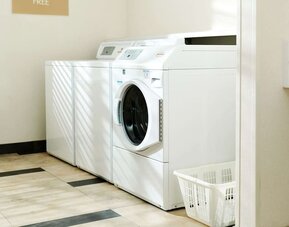 Laundry service is available for guests at Sonesta Simply Suites Pittsburgh Airport.