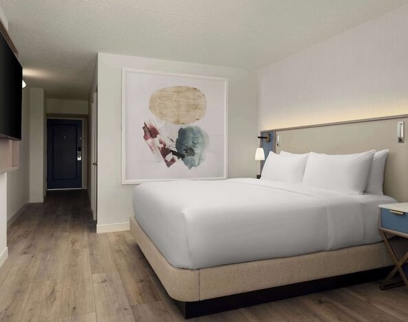 King bed at Sonesta White Plains Downtown.