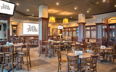 Dining area perfect for coworking at Embassy Suites By Hilton San Francisco Airport Waterfront.