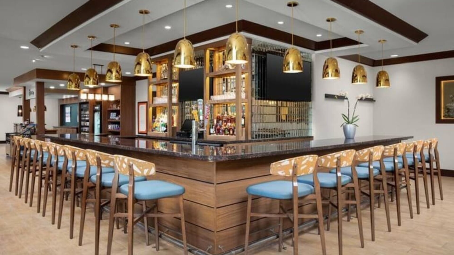 Hotel bar at Hilton Garden Inn Fort Worth Medical Center.