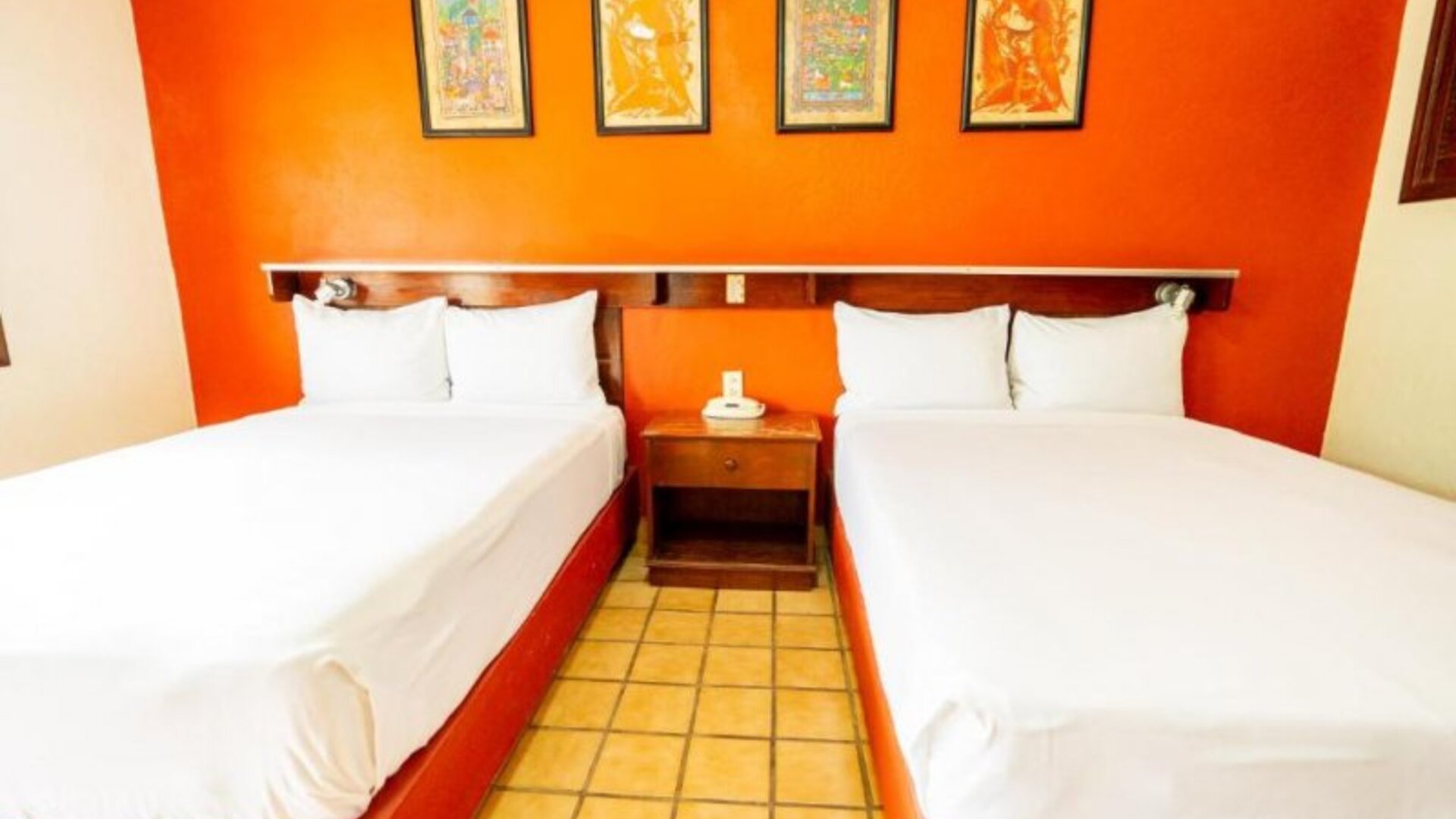 Villas del Sol Hotel