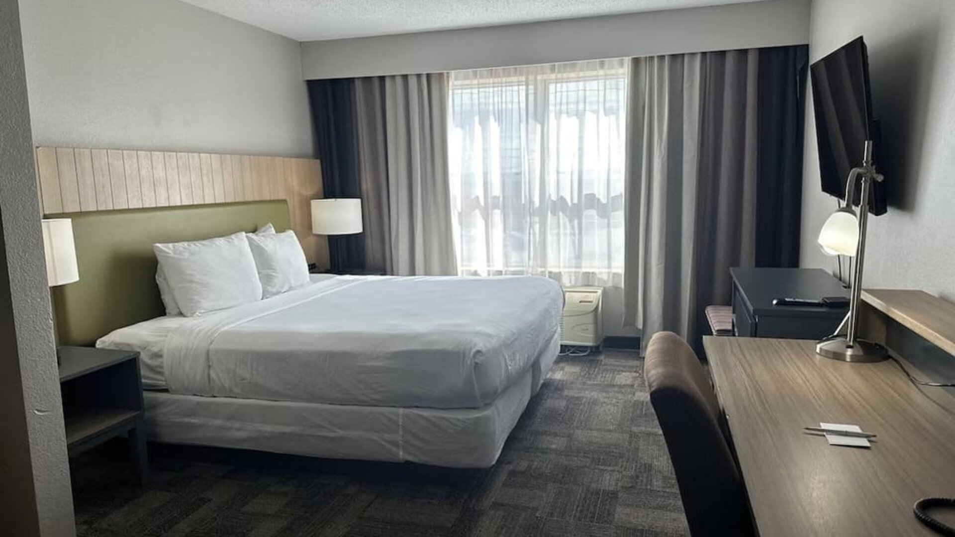 Bright and spacious day use room with work desk and private bathroom at Country Inn & Suites By Radisson, Chicago O'Hare South.