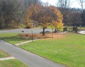 Hotel gardens at Fairbanks Inn.