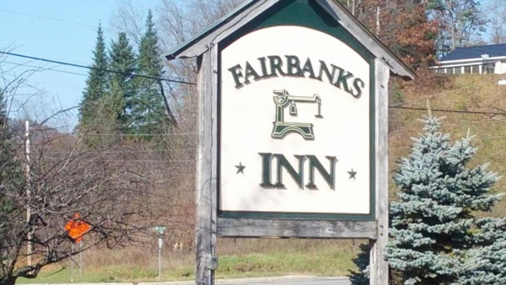 Hotel signage at Fairbanks Inn.