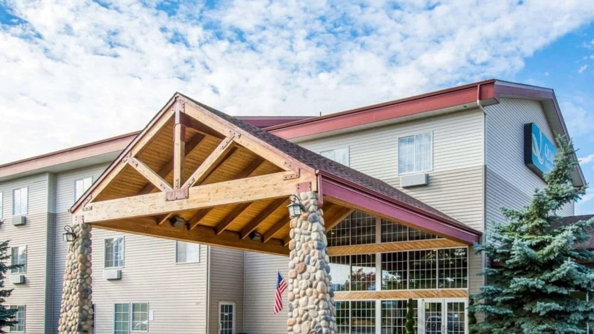 Hotel exterior at Quality Inn & Suites Liberty Lake - Spokane Valley.