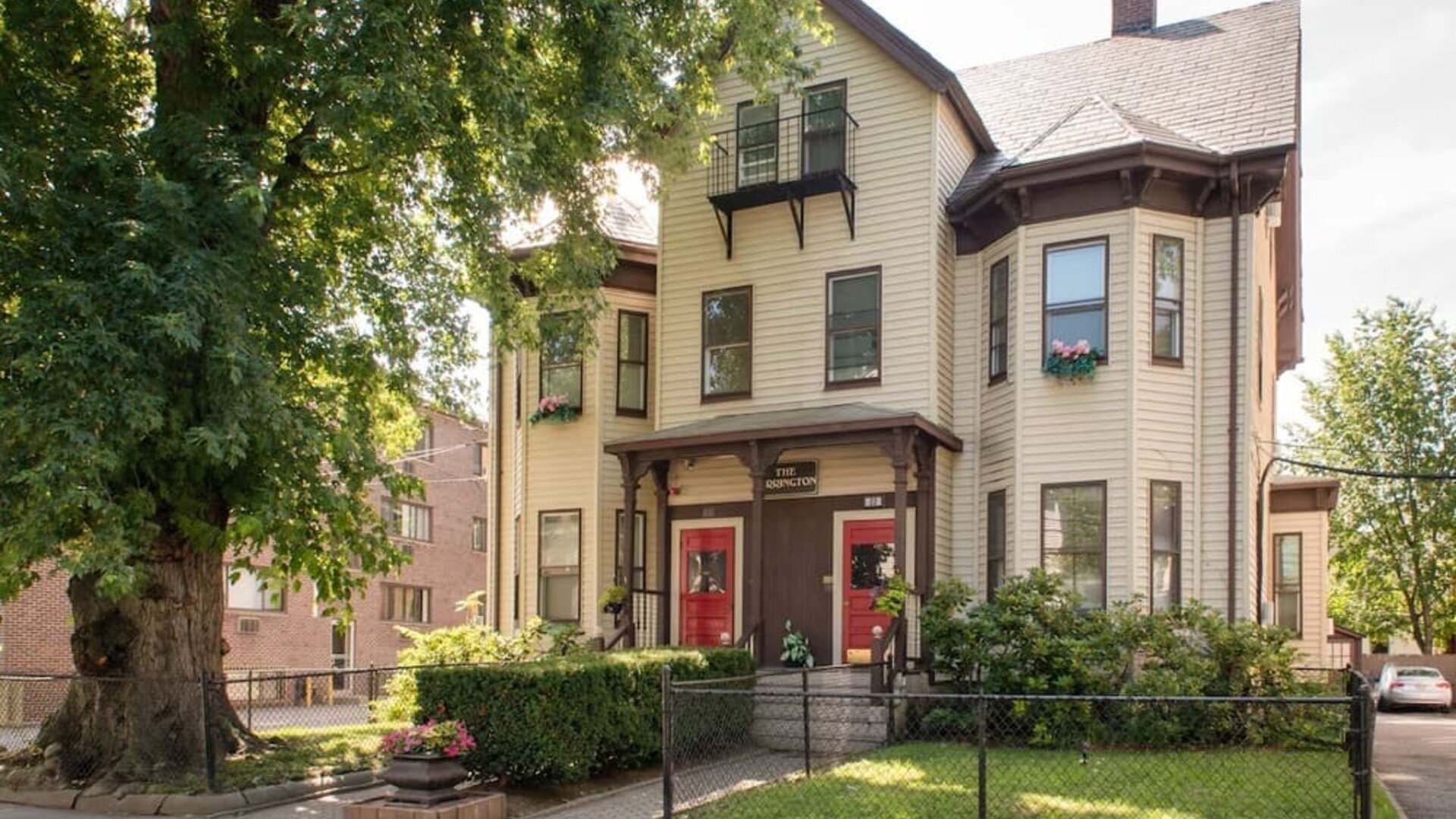 Exterior of The Farrington Inn.