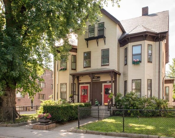 Exterior of The Farrington Inn.
