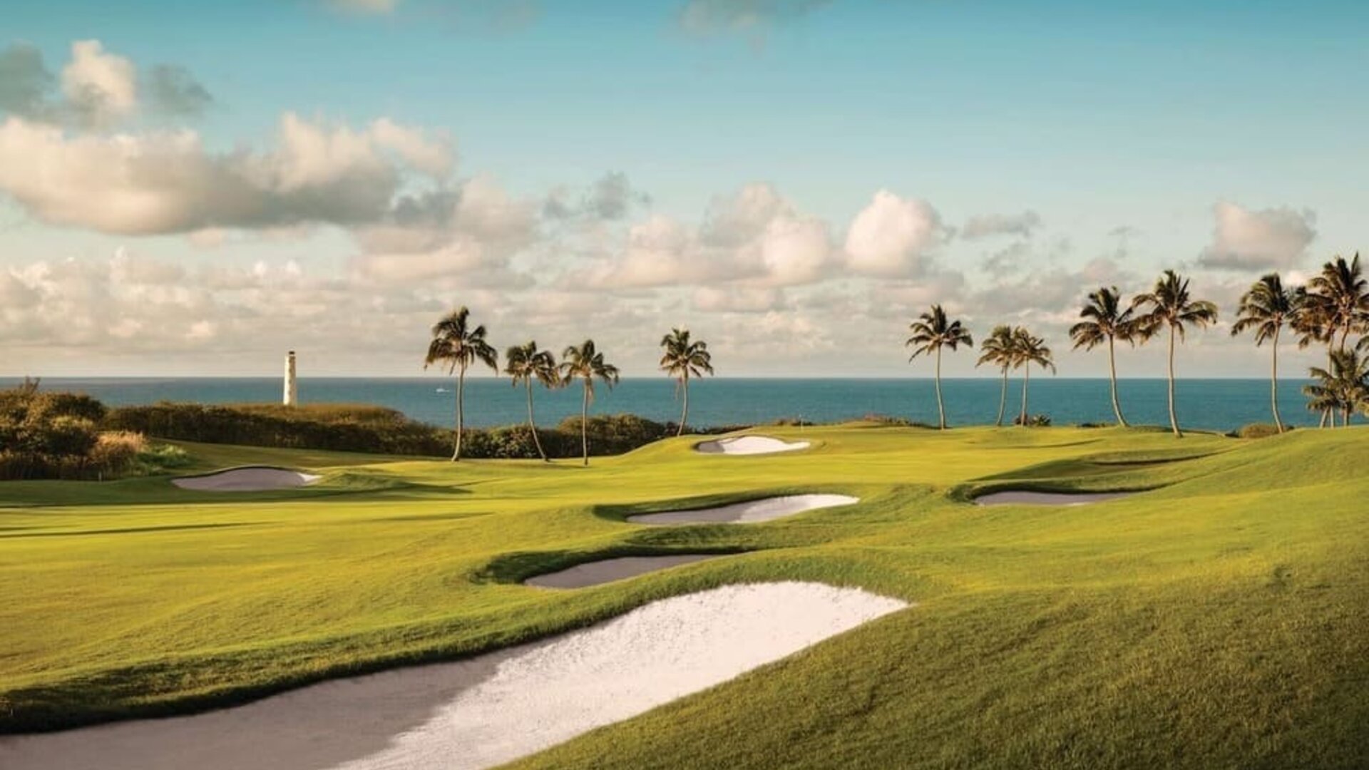Golf court at Royal Sonesta Kaua'i Resort Lihue.