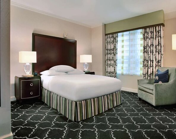 Day use room with natural light at Palmer House A Hilton Hotel.