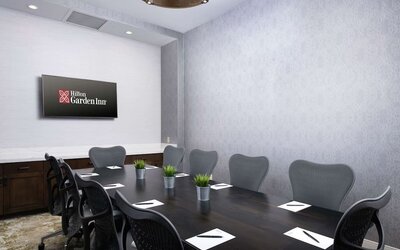 Meeting room at Hilton Garden Inn Memphis Downtown.