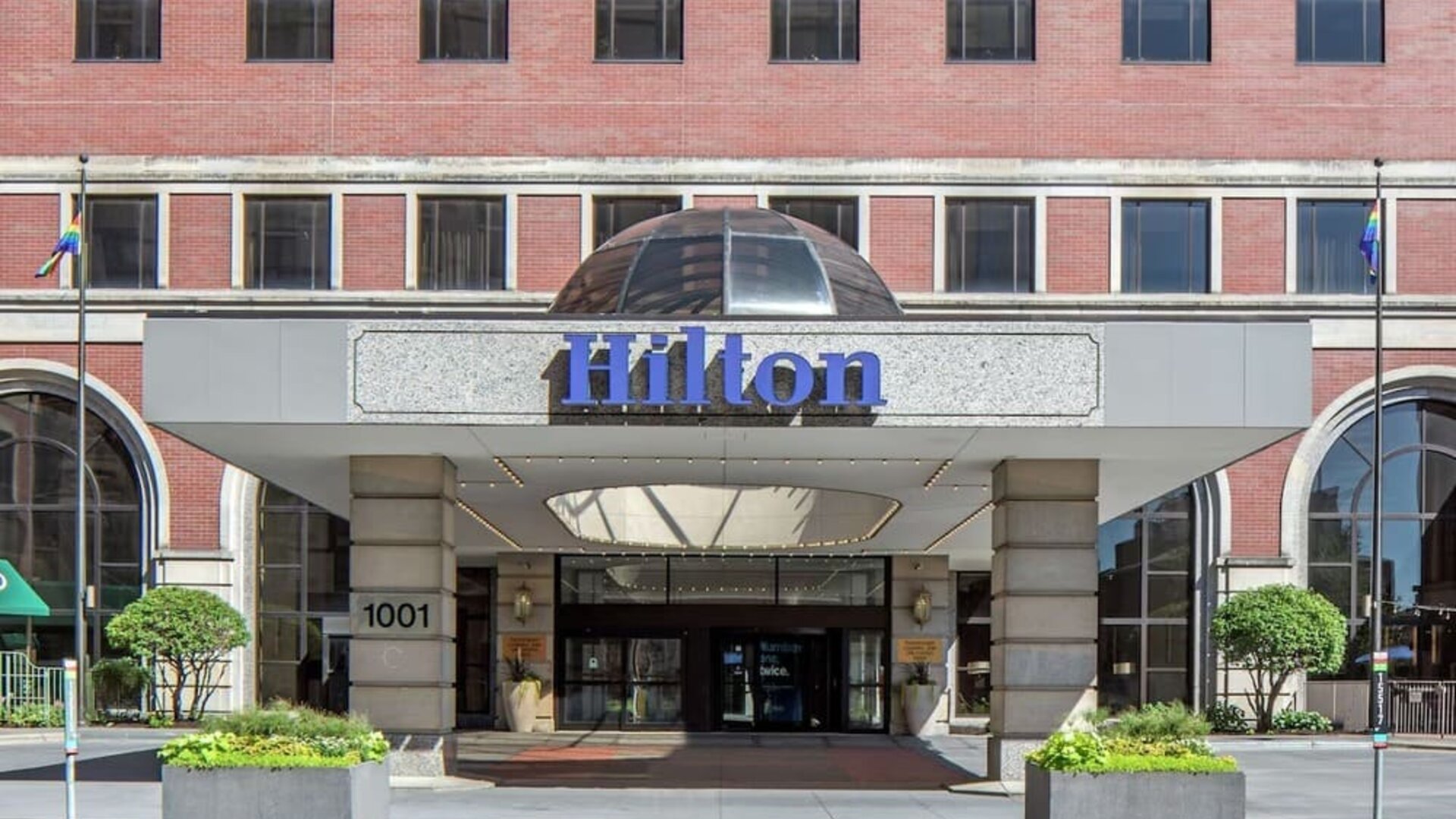 Entrance at Hilton Minneapolis.