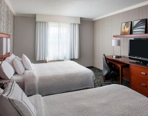 Bright and spacious day use twin room with work desk and private bathroom at Sonesta Select Boston Lowell Chelmsford.