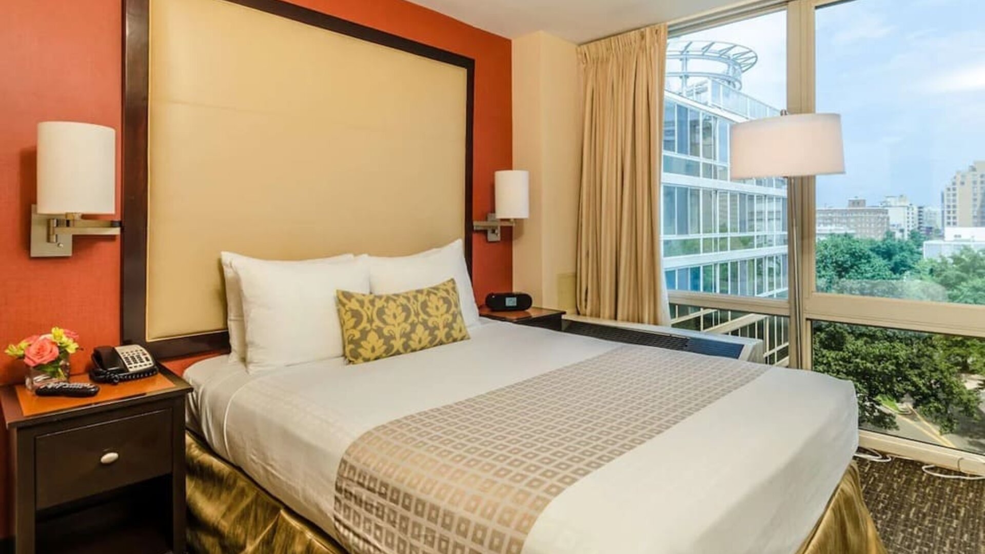 Day use room with natural light at Beacon Hotel.
