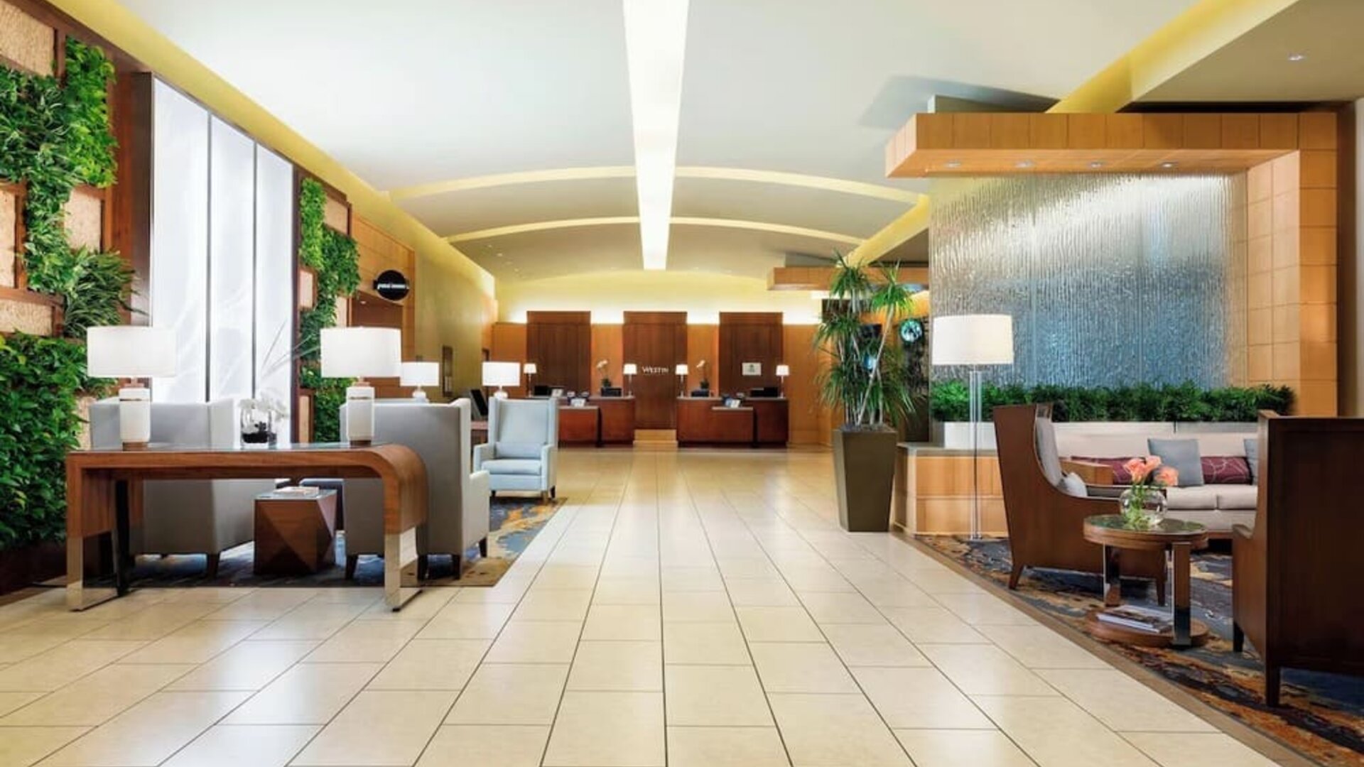 Lobby and coworking lounge at The Westin Arlington Gateway.