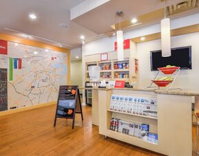 Hotel reception at Towneplace Suites By Marriott Arundel Mills.