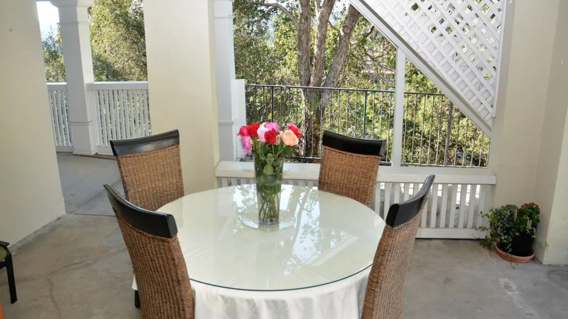 Terrace at Arroyo Vista Inn.