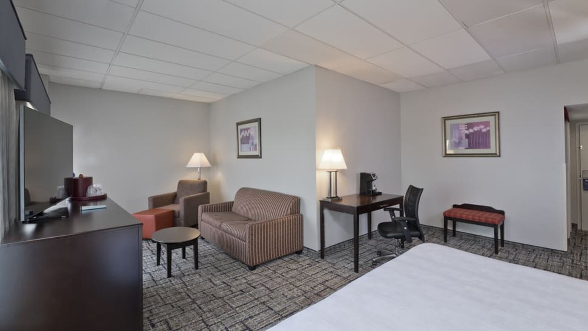 Day room at Best Western Plus Hotel & Conference Center.